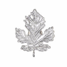 2016 new arrival Korean Women Maple Leaf Alloy Corsage Brooch Collar Pin Jewelry 2  colours fashion ornamentation high quality